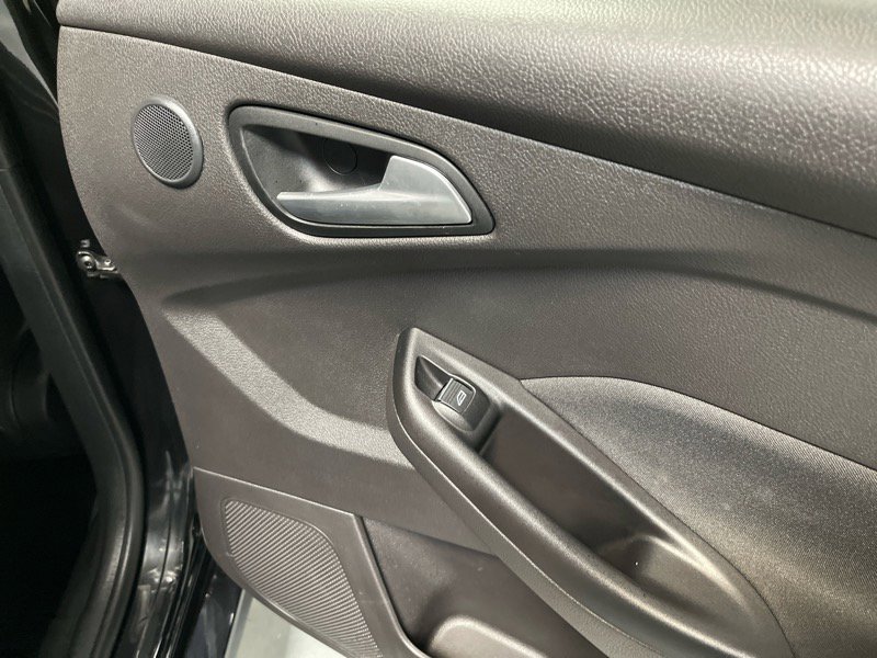 Used 2013 Ford Focus ST image 37