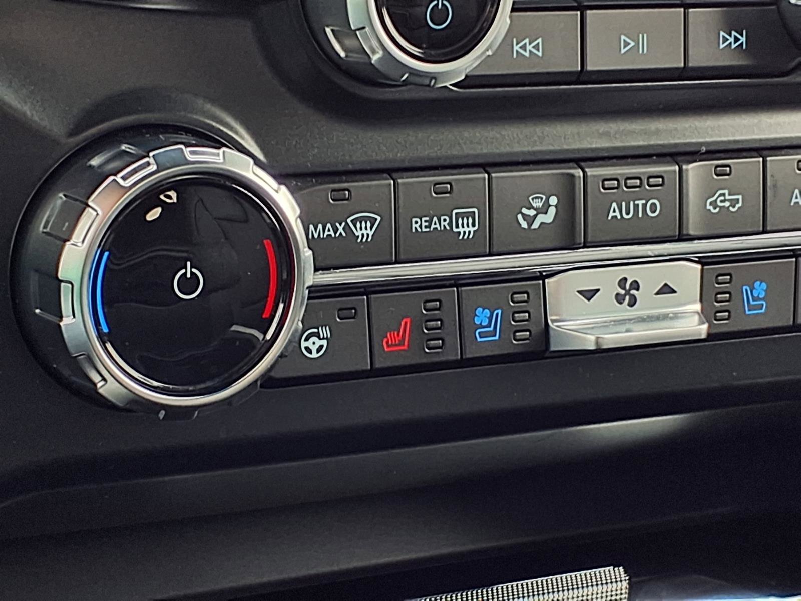 Used 2024 Ford F250 Lariat w/ Sport Appearance Package image 5