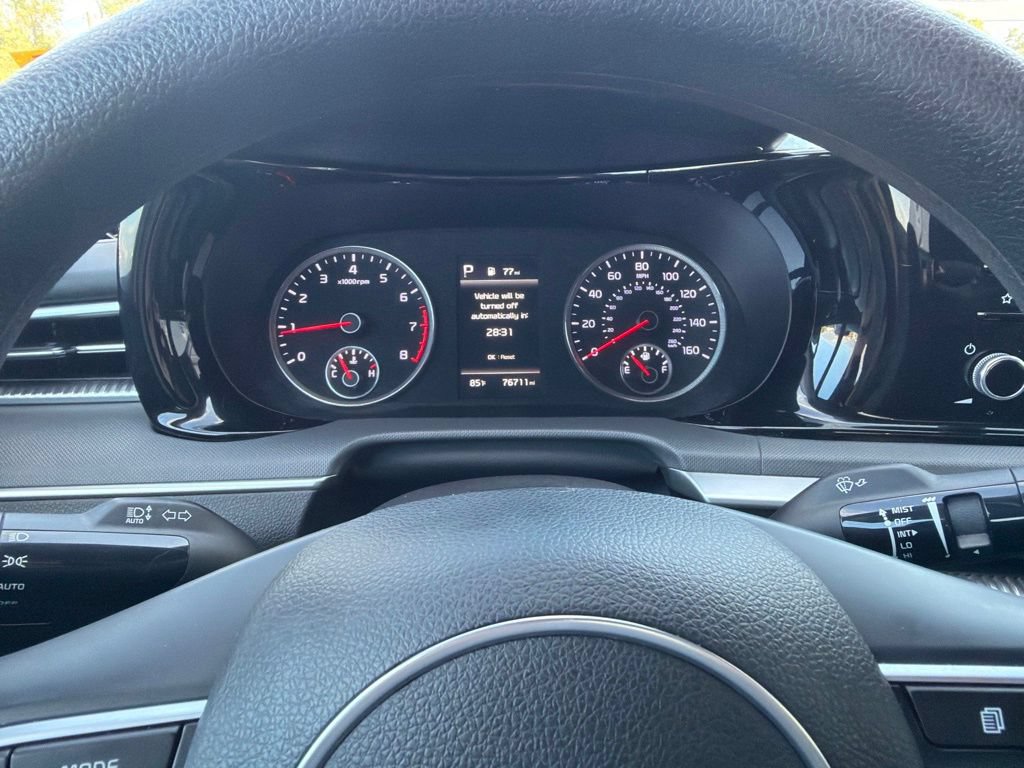 Used 2022 Kia K5 LXS FWD image 9