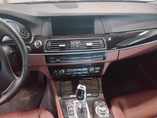Used 2012 BMW 528i xDrive Sedan AWD/4WD image 12