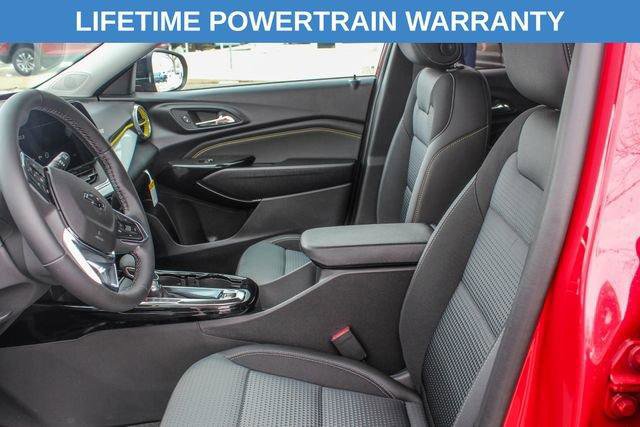 New 2026 Chevrolet Trax LT w/ Driver Confidence Package FWD image 13