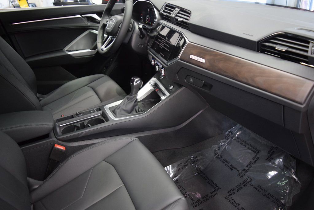 New 2025 Audi Q3 2.0T Premium Plus image 7