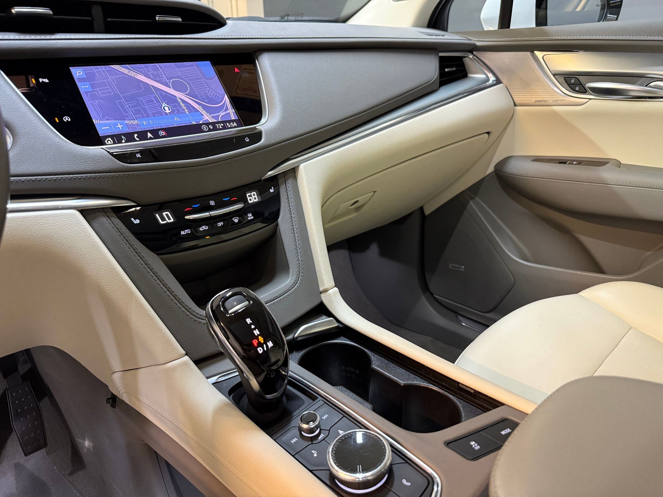 Certified 2023 Cadillac XT5 Premium Luxury image 30