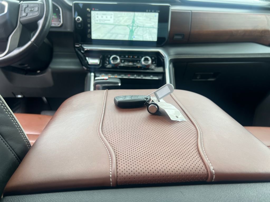 Used 2024 GMC Sierra 1500 Denali Ultimate image 11