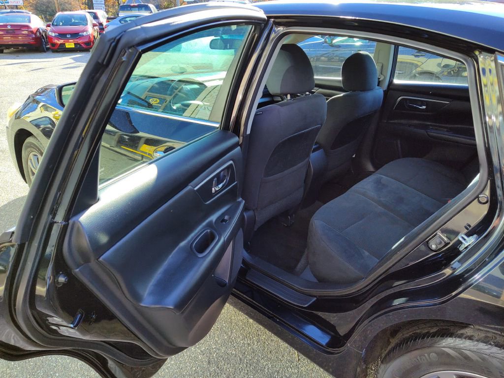Used 2015 Nissan Altima 2.5 S w/ Special Edition Package FWD image 13