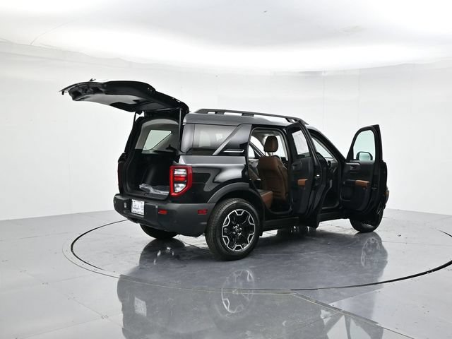 Certified 2025 Ford Bronco Sport Outer Banks w/ Outer Banks Tech Package+ AWD/4WD image 49