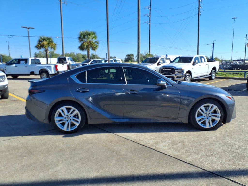 Used 2021 Lexus IS 300 w/ Comfort Package RWD image 8