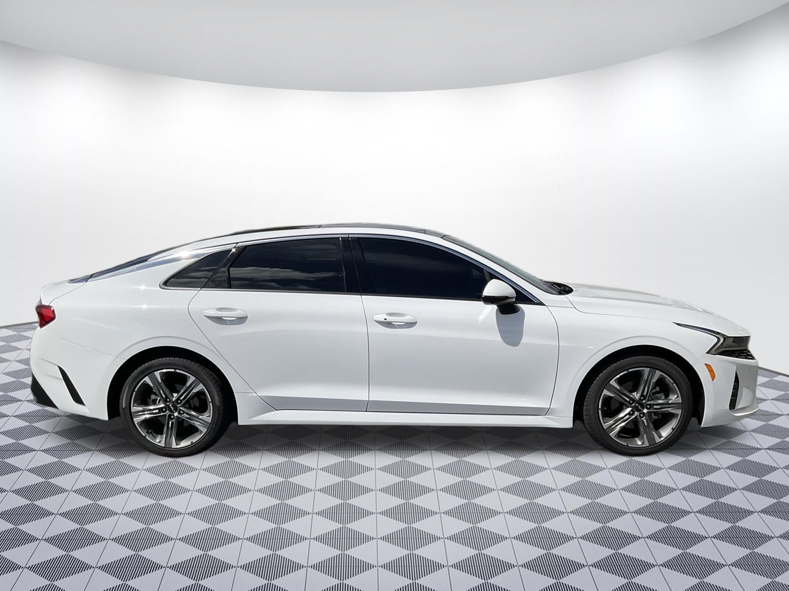 Used 2024 Kia K5 EX w/ EX Premium Package FWD image 2