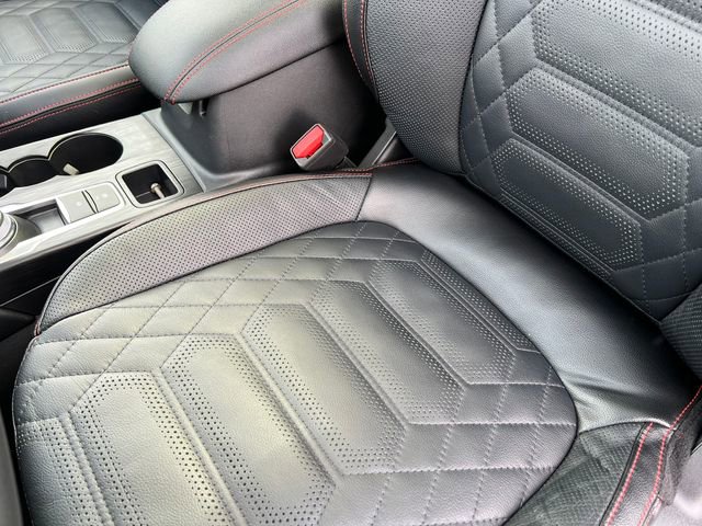 Certified 2024 Ford Escape ST-Line Elite w/ Premium Technology Package image 13