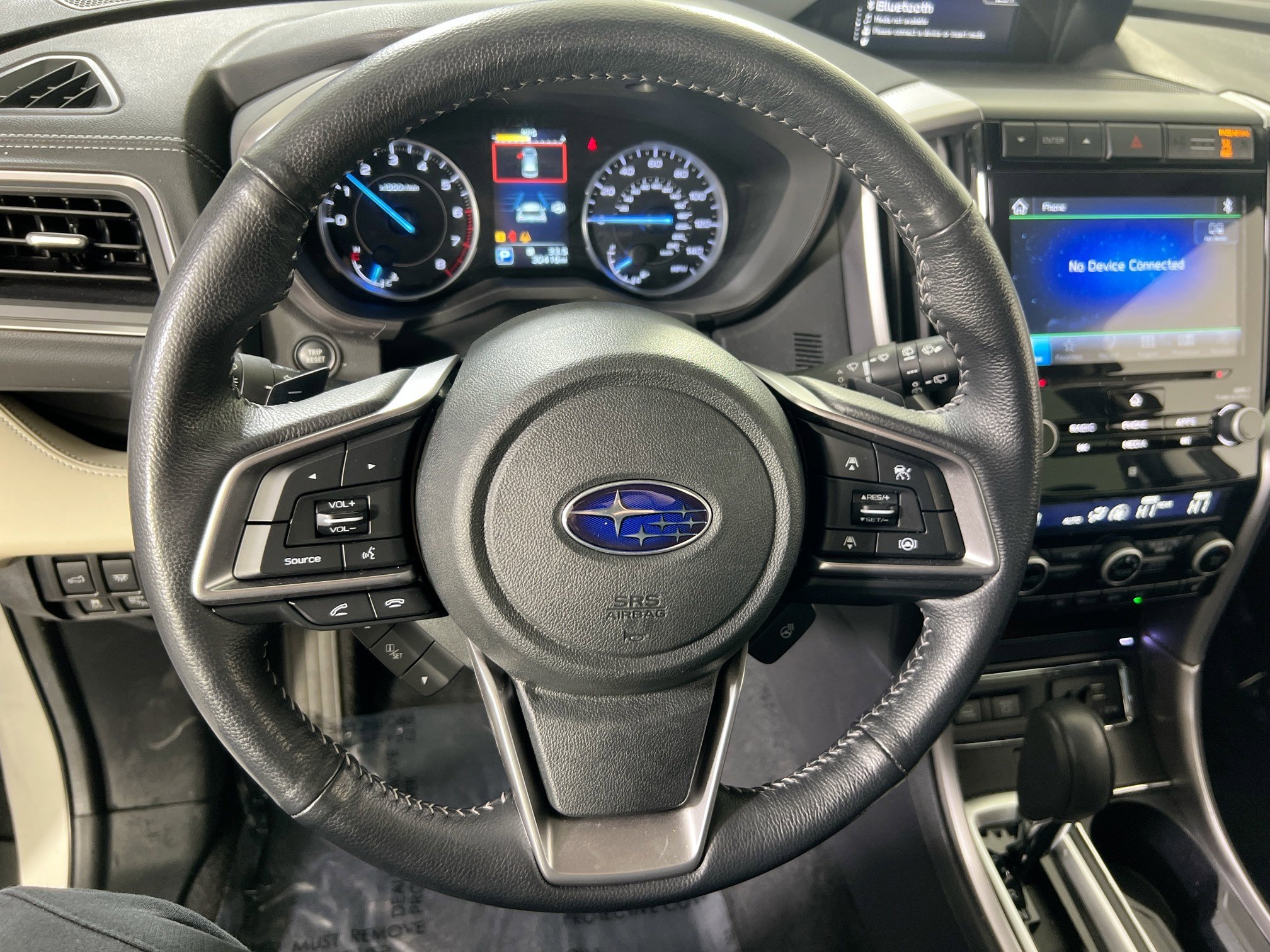 Used 2022 Subaru Ascent Limited image 11