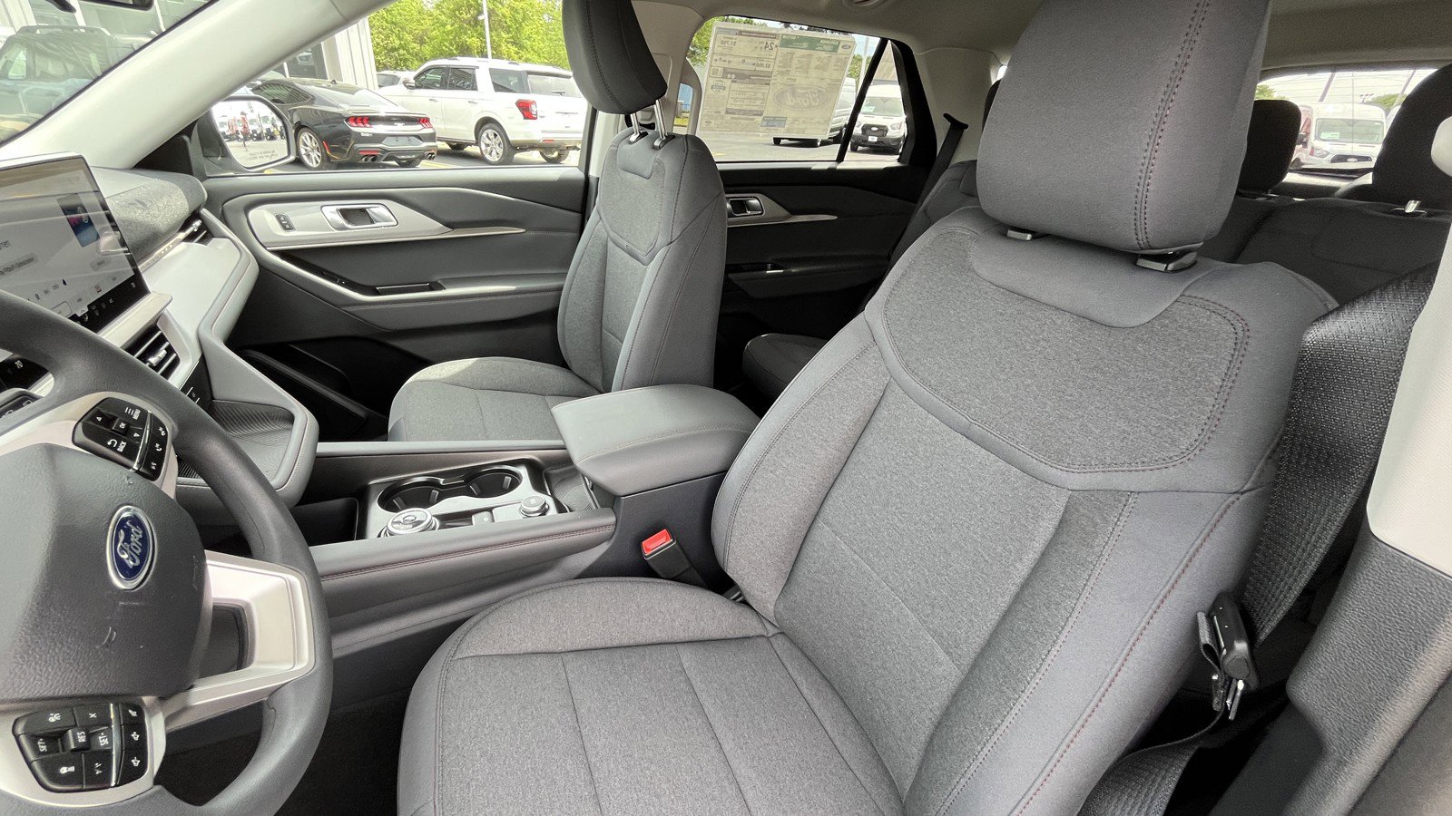 New 2026 Ford Explorer Active image 18