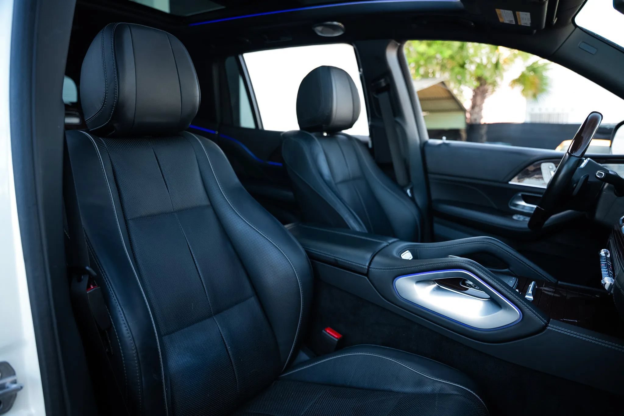 Used 2023 Mercedes-Benz Maybach GLS 600 4MATIC image 32