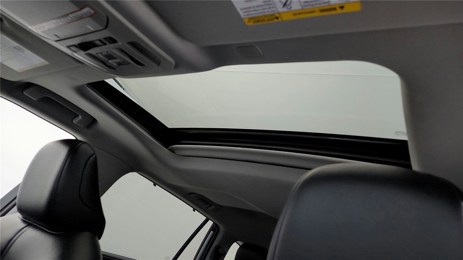 Used 2022 Toyota Highlander XLE image 24