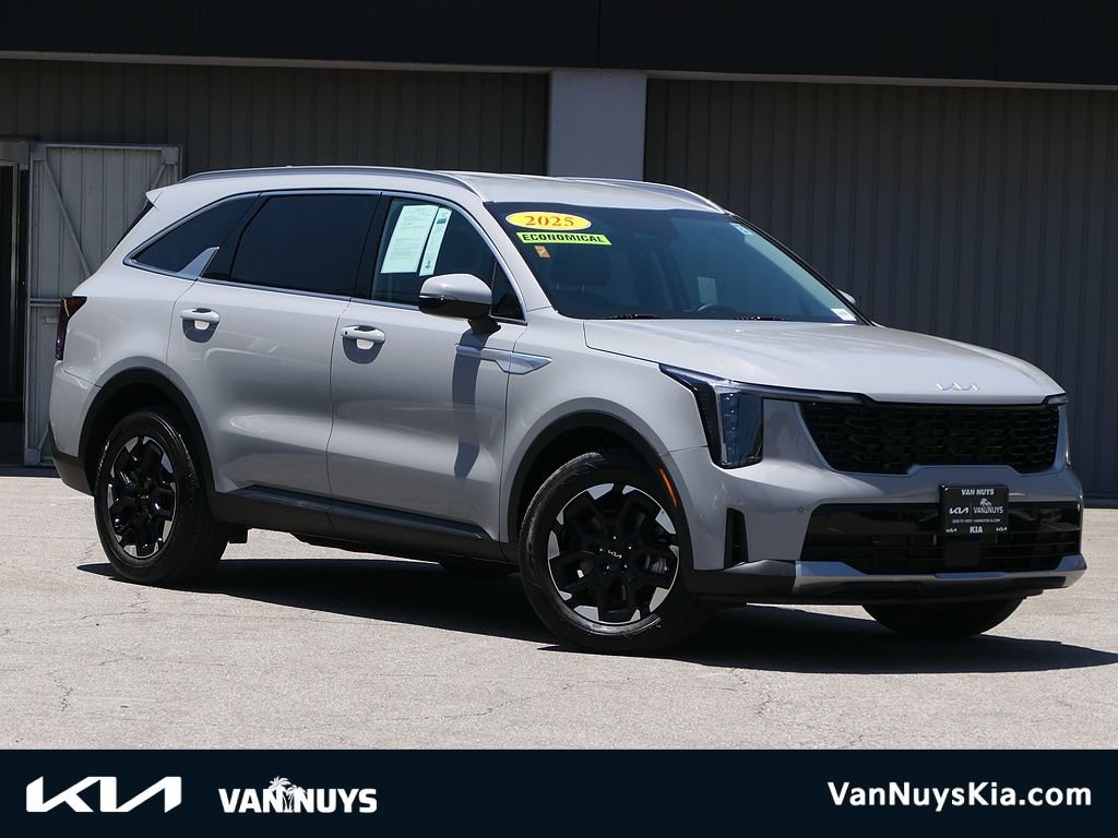 Used 2025 Kia Sorento S