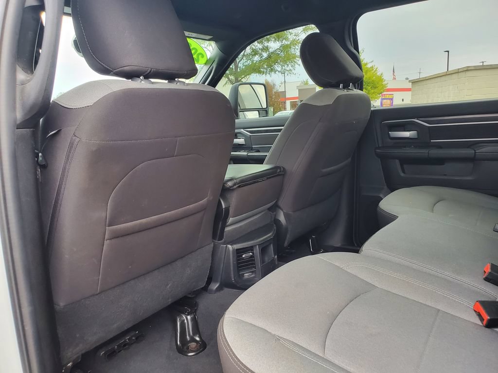 Used 2024 RAM 2500 Big Horn AWD/4WD image 10
