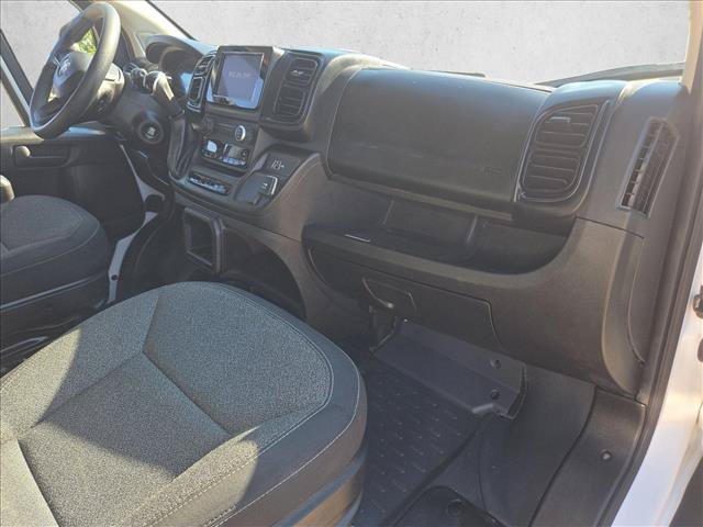 Used 2025 RAM ProMaster 2500 w/ U-Haul Equipment Group FWD image 23