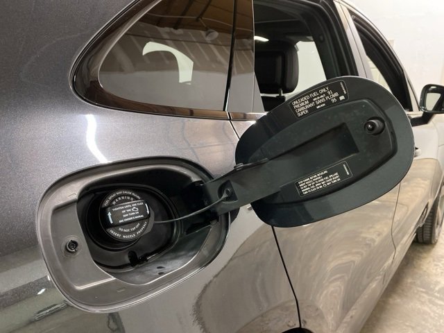 Used 2017 Porsche Macan GTS w/ Premium Package Plus image 86