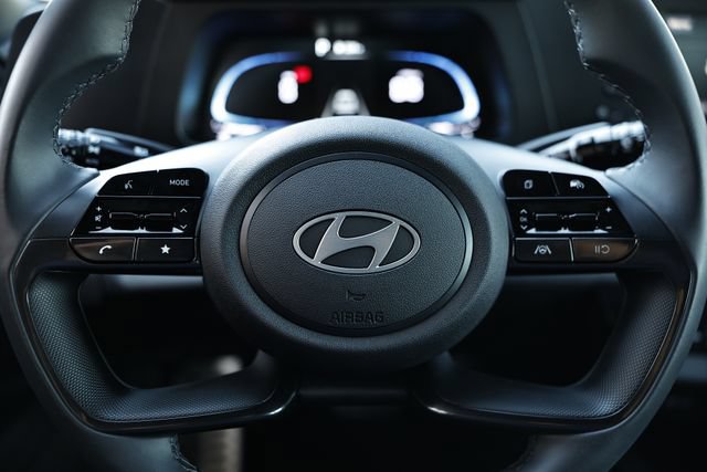 Certified 2025 Hyundai Elantra Sport FWD image 30