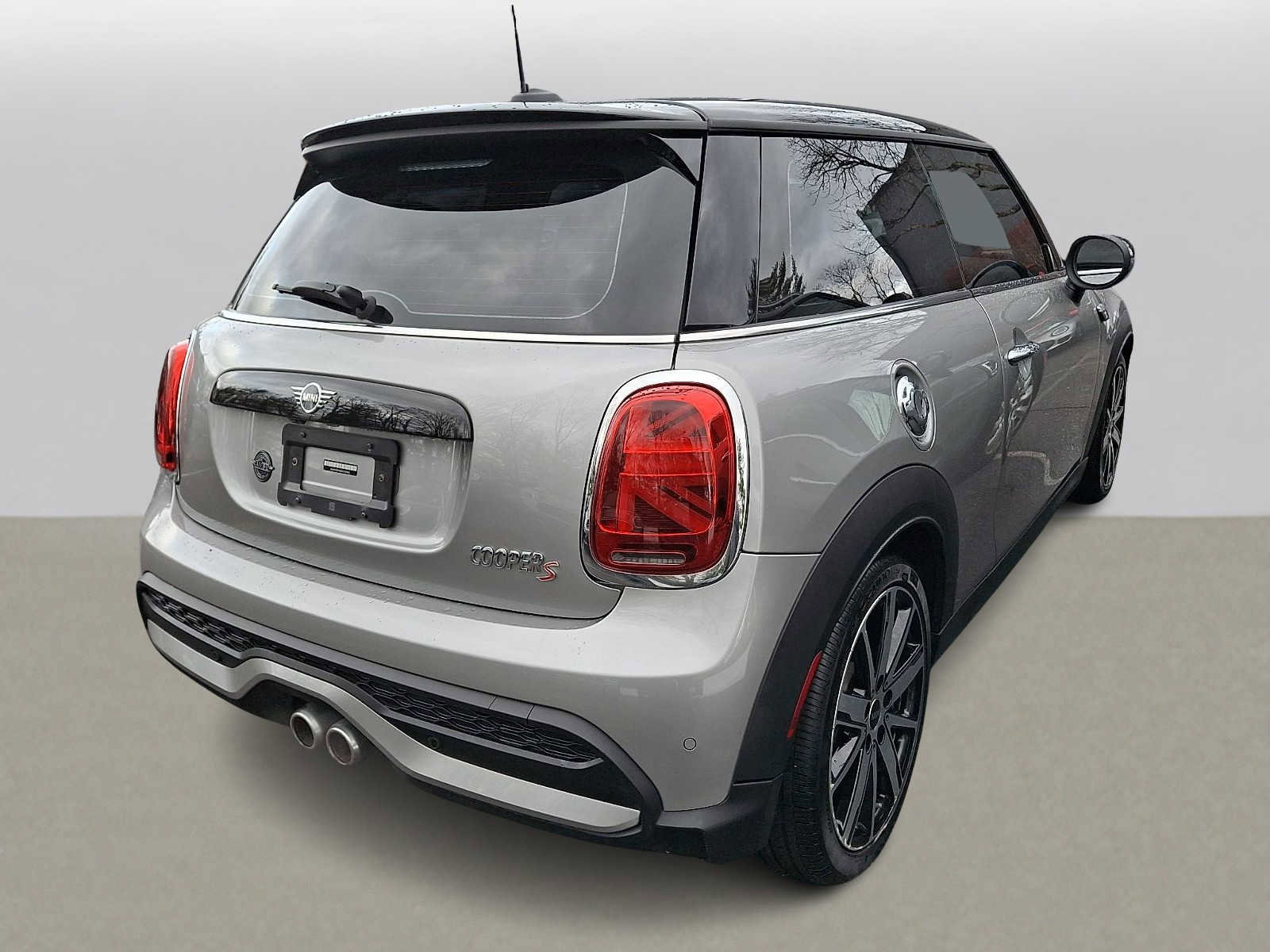 Certified 2023 MINI Cooper S image 4