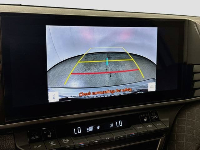 Certified 2025 Toyota Camry XLE AWD/4WD image 15