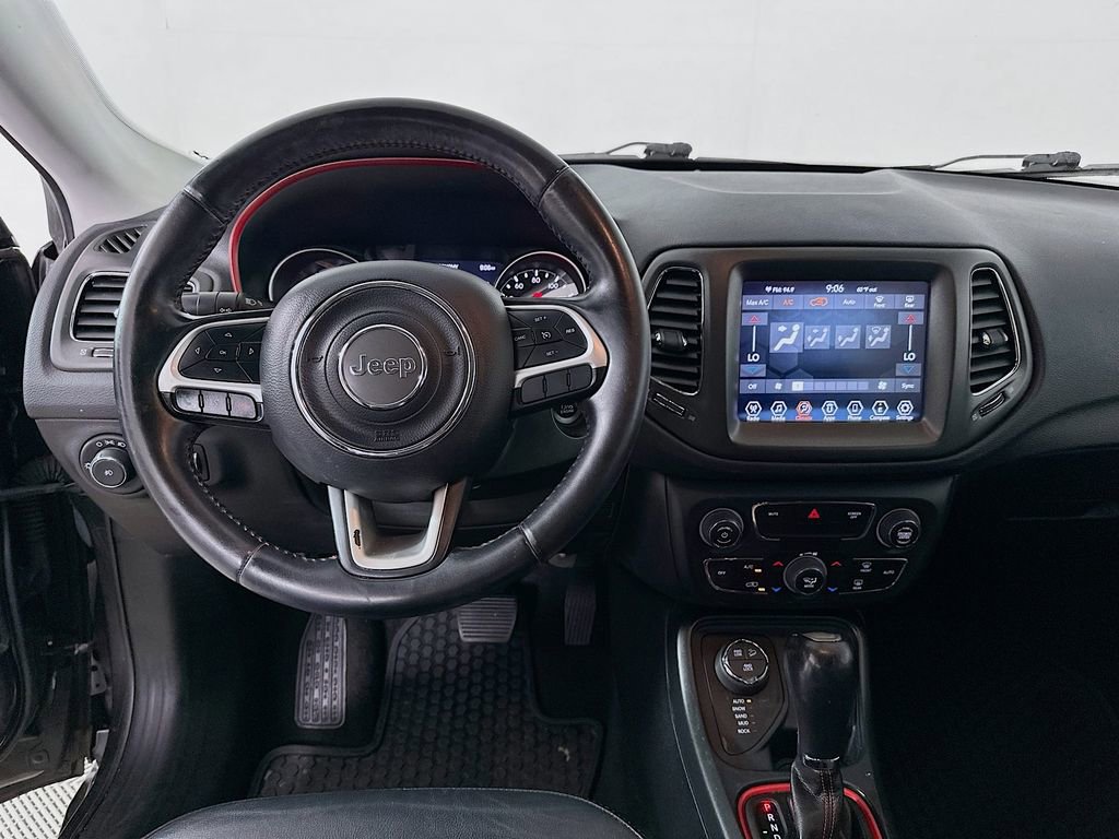 Used 2019 Jeep Compass Trailhawk image 19