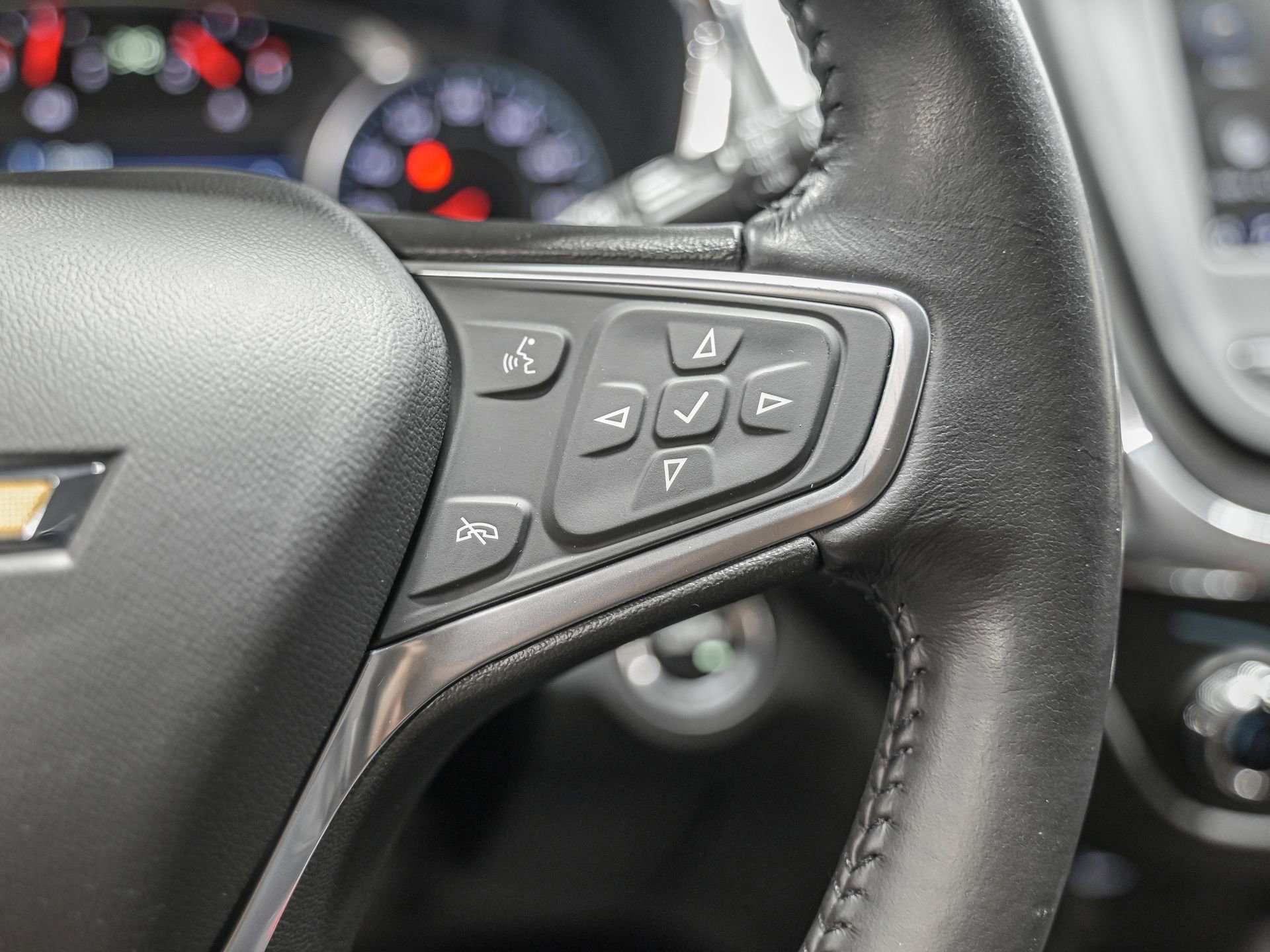 Used 2023 Chevrolet Equinox LT image 20