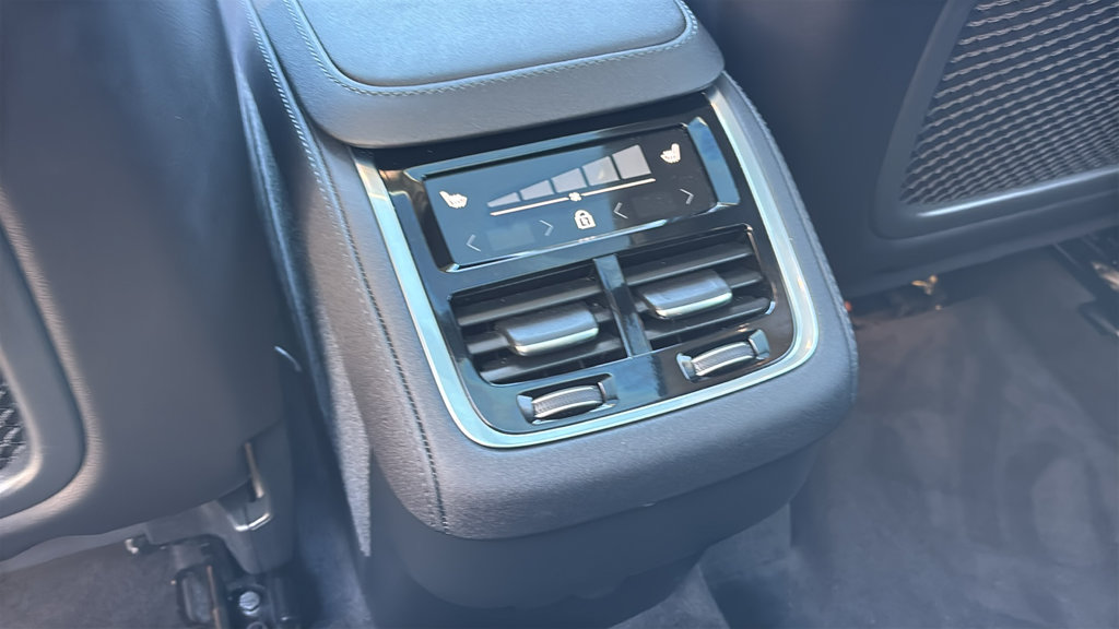 Certified 2026 Volvo XC90 B6 Plus AWD/4WD image 10