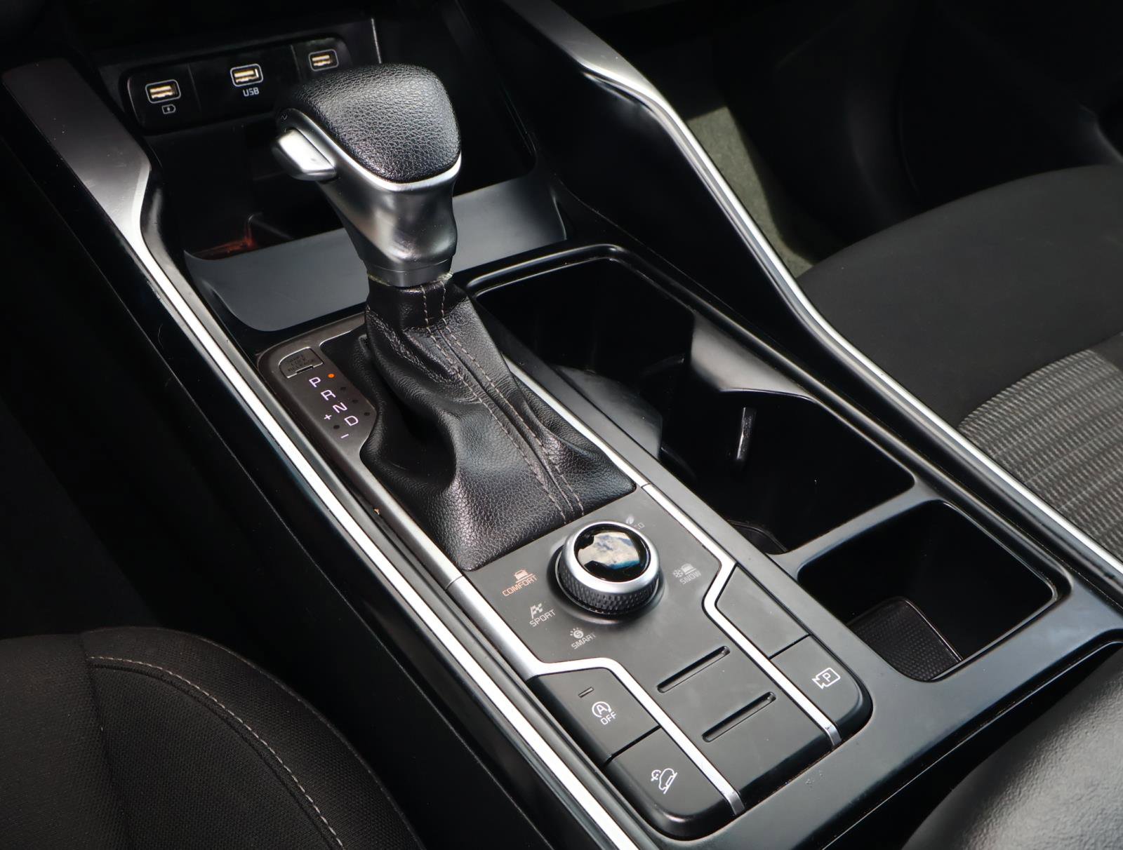 Used 2022 Kia Sorento LX image 25