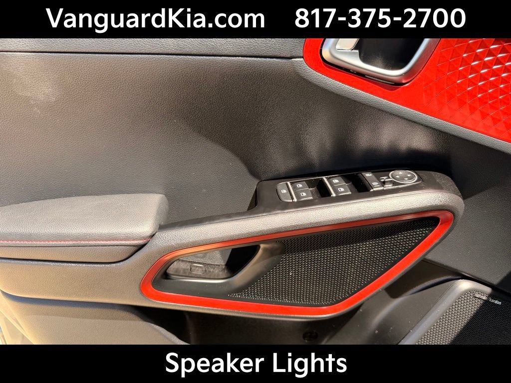 Used 2025 Kia Soul GT-Line w/ GT-Line Technology Package FWD image 17