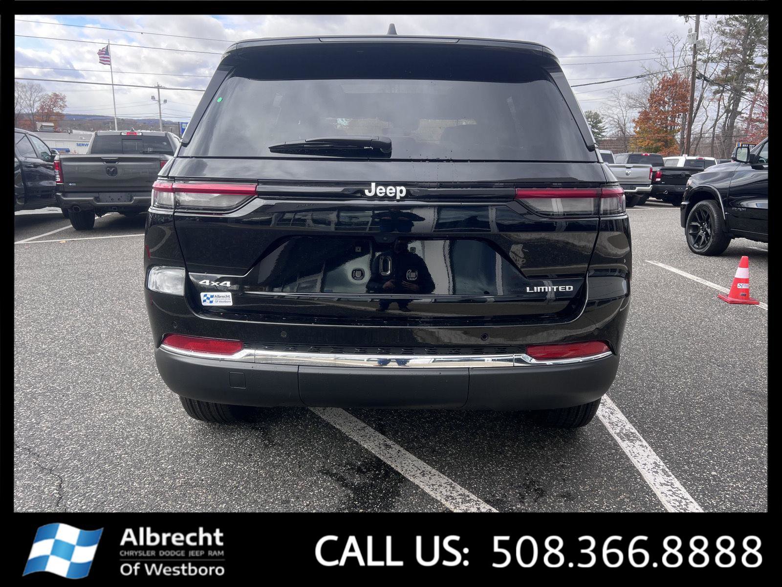 New 2025 Jeep Grand Cherokee Limited image 4