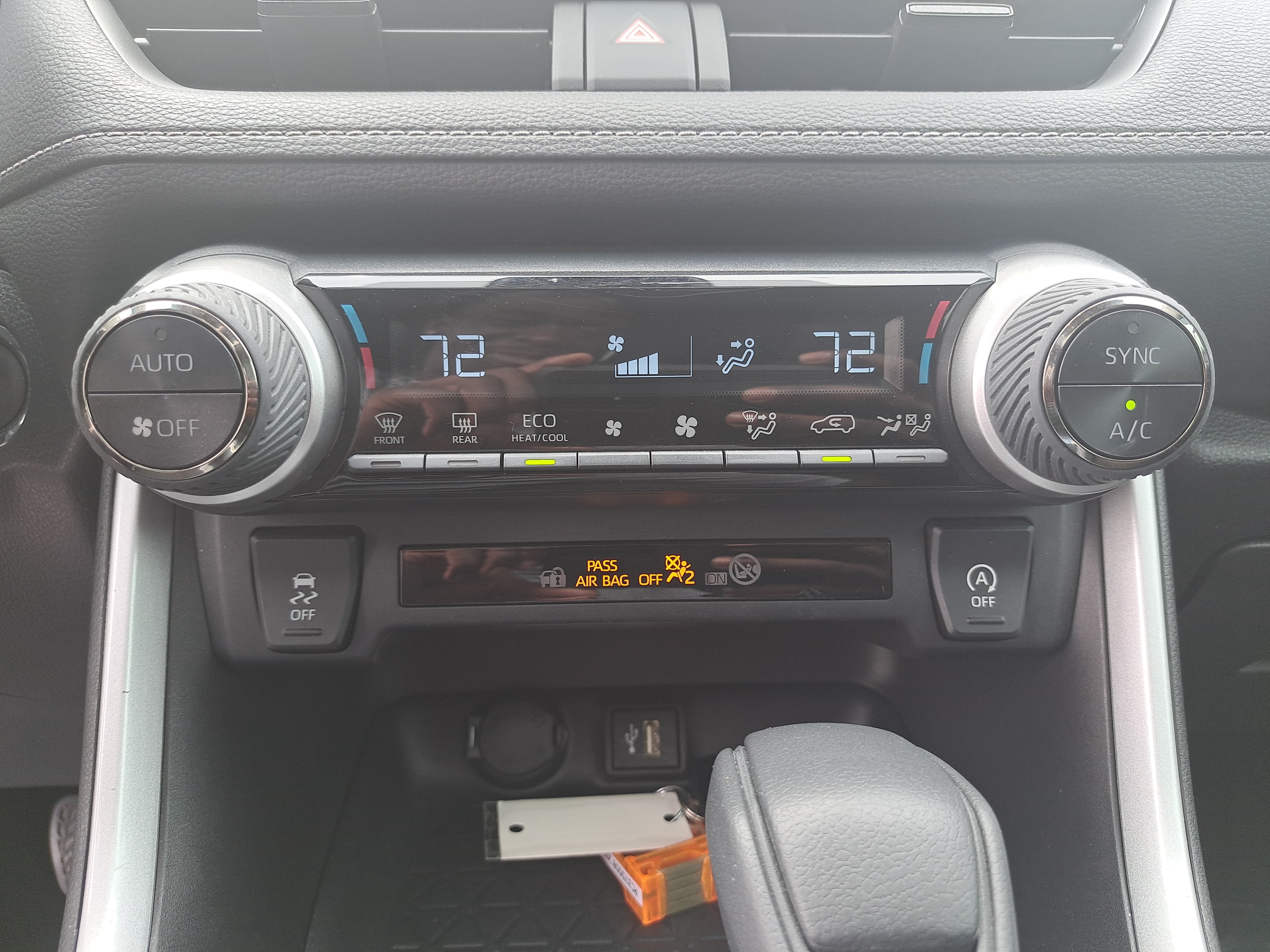 Used 2023 Toyota RAV4 XLE w/ Convenience Package AWD/4WD image 21