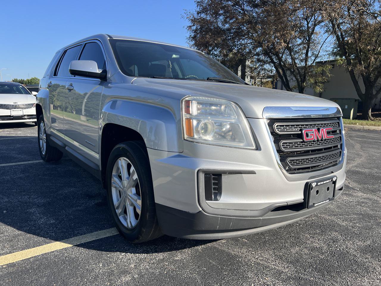 Used 2017 GMC Terrain SLE FWD image 8