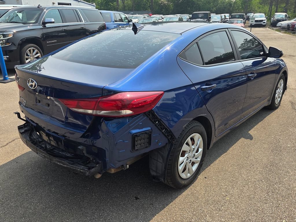Used 2017 Hyundai Elantra SE FWD image 5
