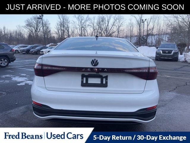 Used 2025 Volkswagen Jetta Sport image 7