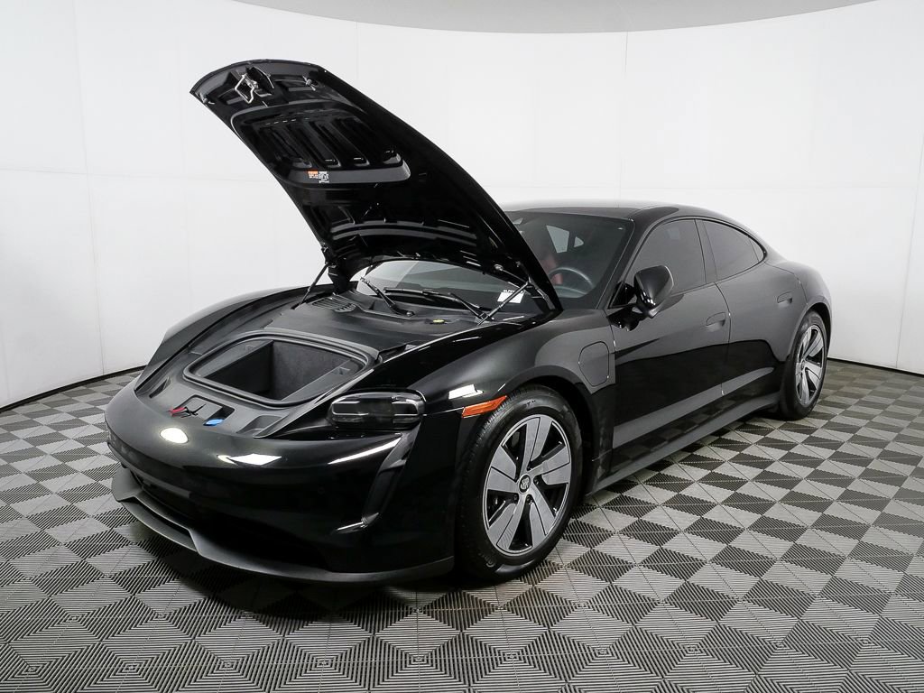 Certified 2023 Porsche Taycan image 33