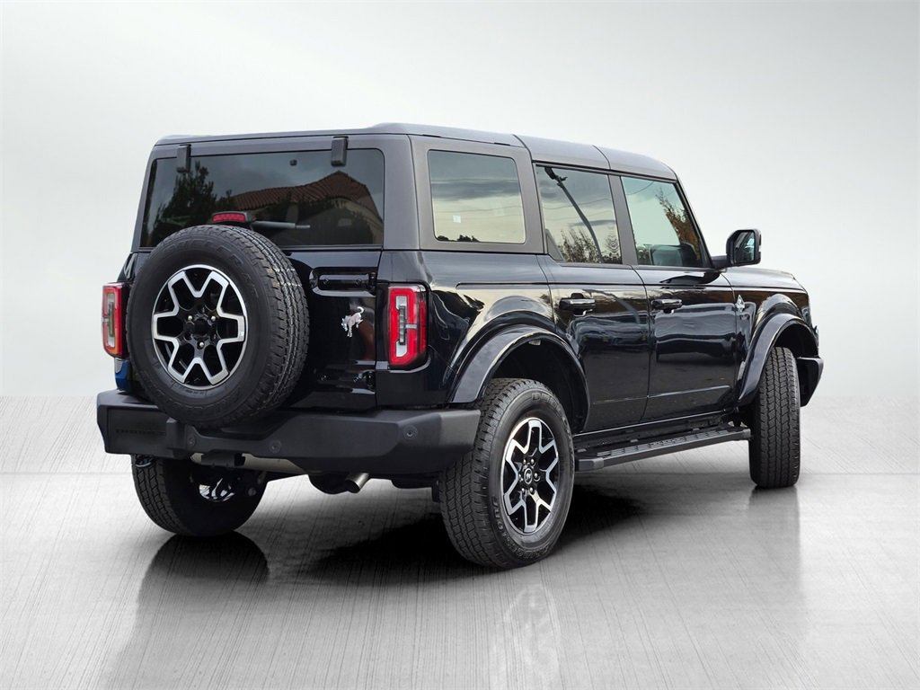 Used 2024 Ford Bronco Outer Banks image 4