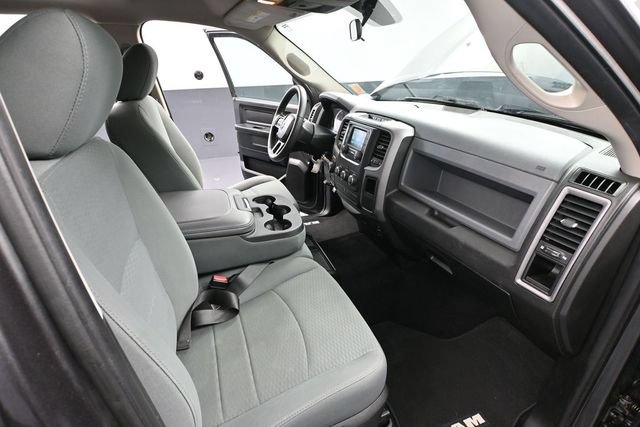 Used 2019 RAM 1500 ST w/ SXT Plus Group AWD/4WD image 37