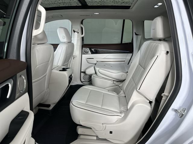 New 2026 Buick Enclave Avenir w/ Super Cruise Package FWD image 27