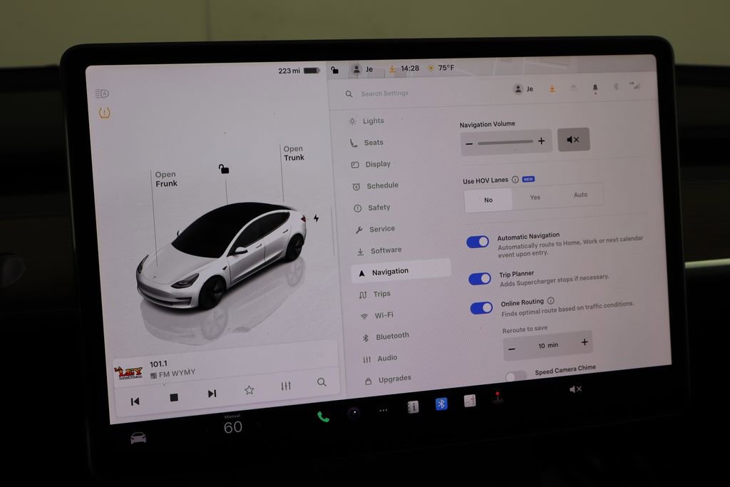 Used 2023 Tesla Model 3 Standard Range RWD image 40