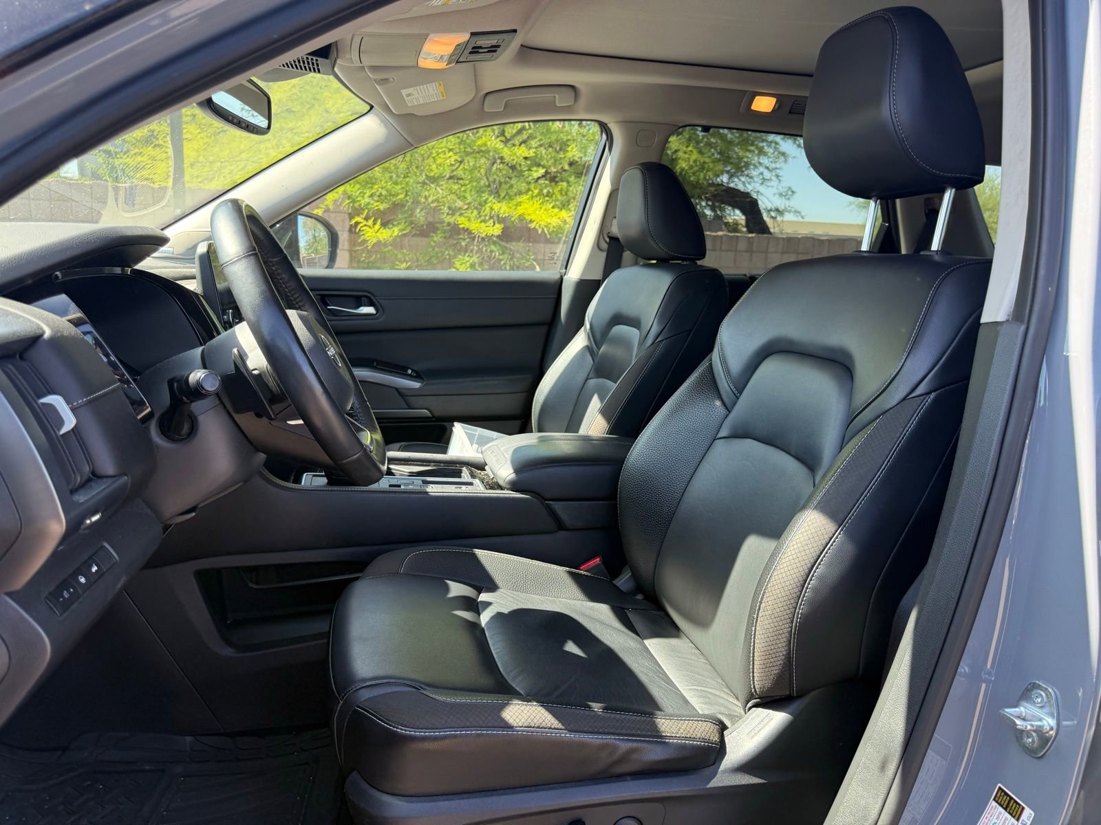 Certified 2022 Nissan Pathfinder SL w/ SL Premium Package FWD image 12