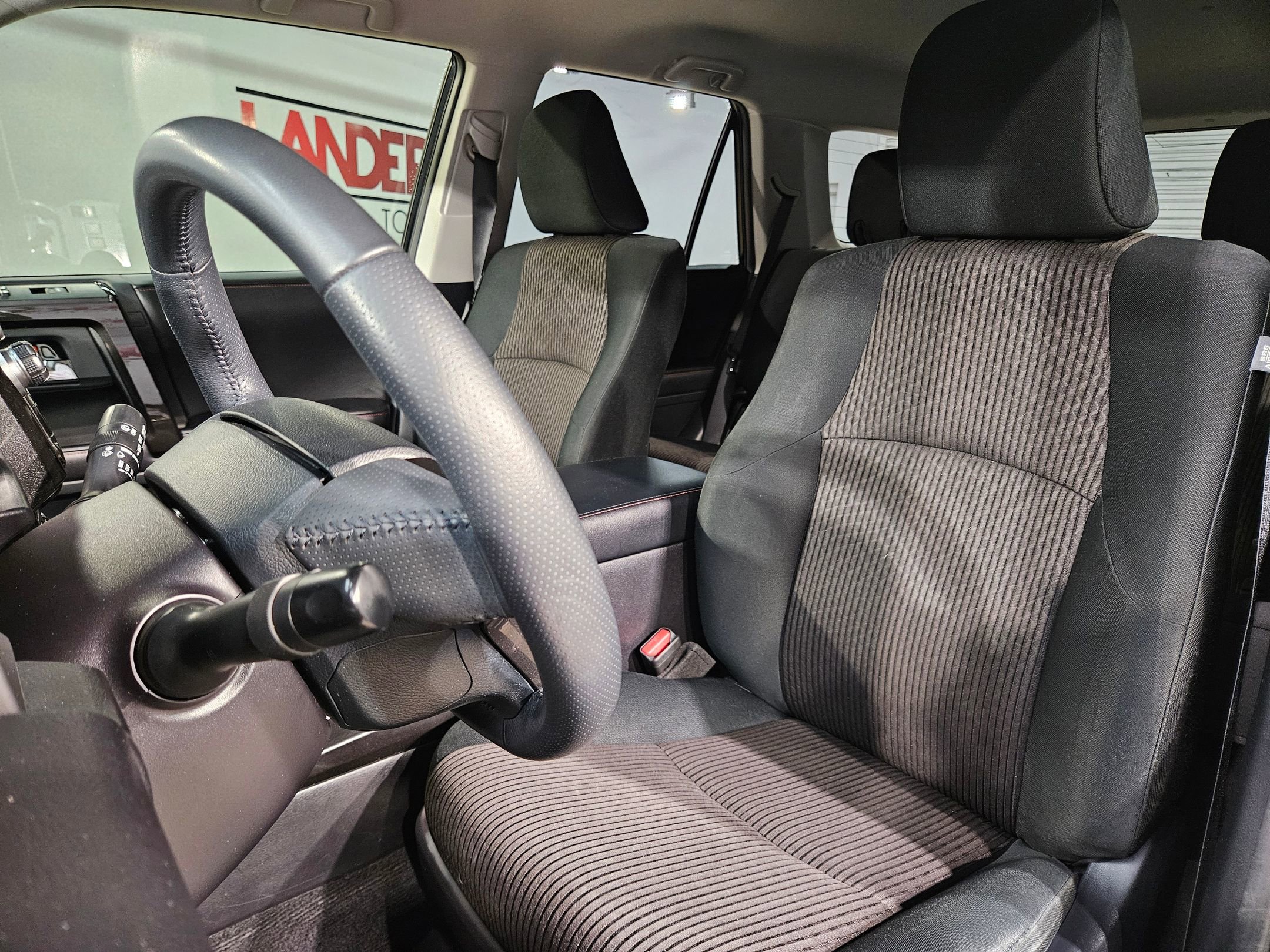 Used 2015 Toyota 4Runner Trail AWD/4WD image 23