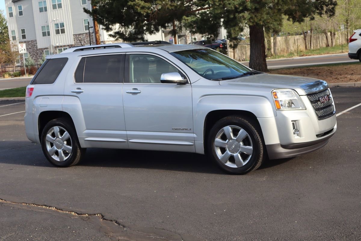 Used 2015 GMC Terrain Denali image 2