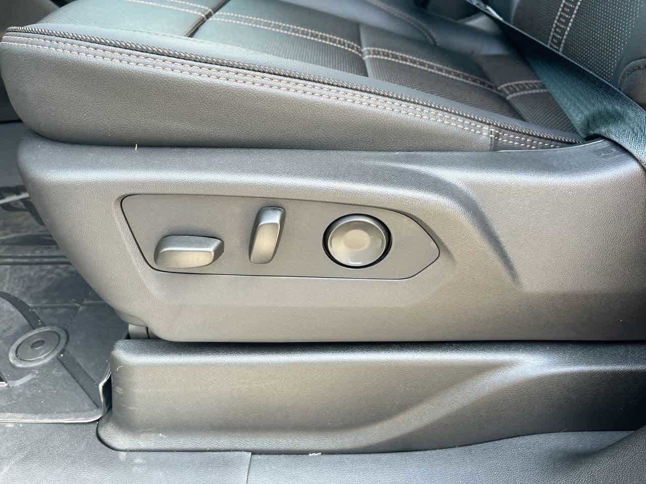 New 2026 Chevrolet Suburban High Country image 18