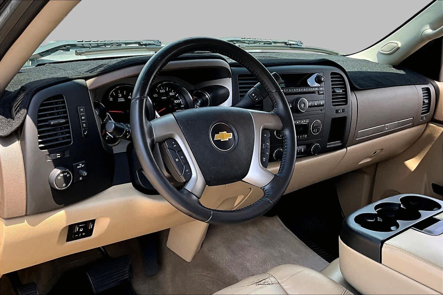 Used 2012 Chevrolet Silverado 1500 LT w/ Interior Plus Package RWD image 17
