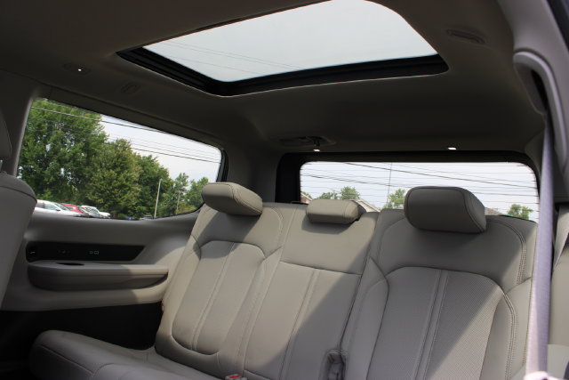 Used 2022 Jeep Wagoneer Series III w/ Premium Group I AWD/4WD image 50