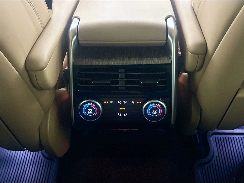 Used 2023 Land Rover Range Rover SE image 27