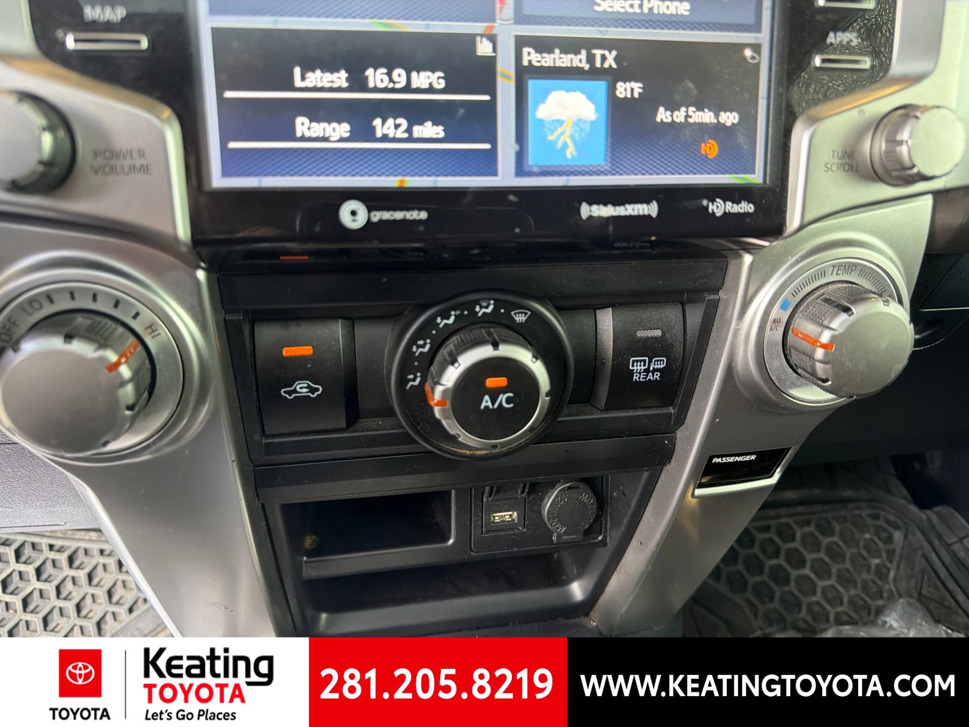 Used 2022 Toyota 4Runner SR5 Premium w/ Moonroof Package RWD image 20
