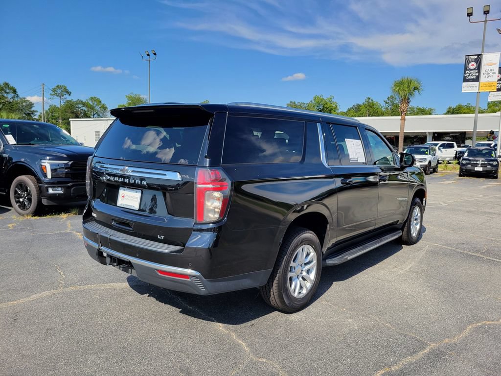 Used 2024 Chevrolet Suburban LT RWD image 5