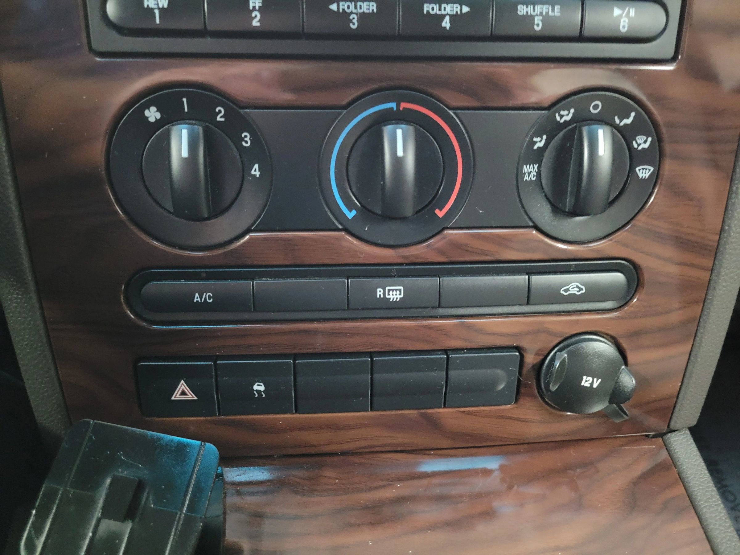 Used 2008 Ford Taurus SEL image 35