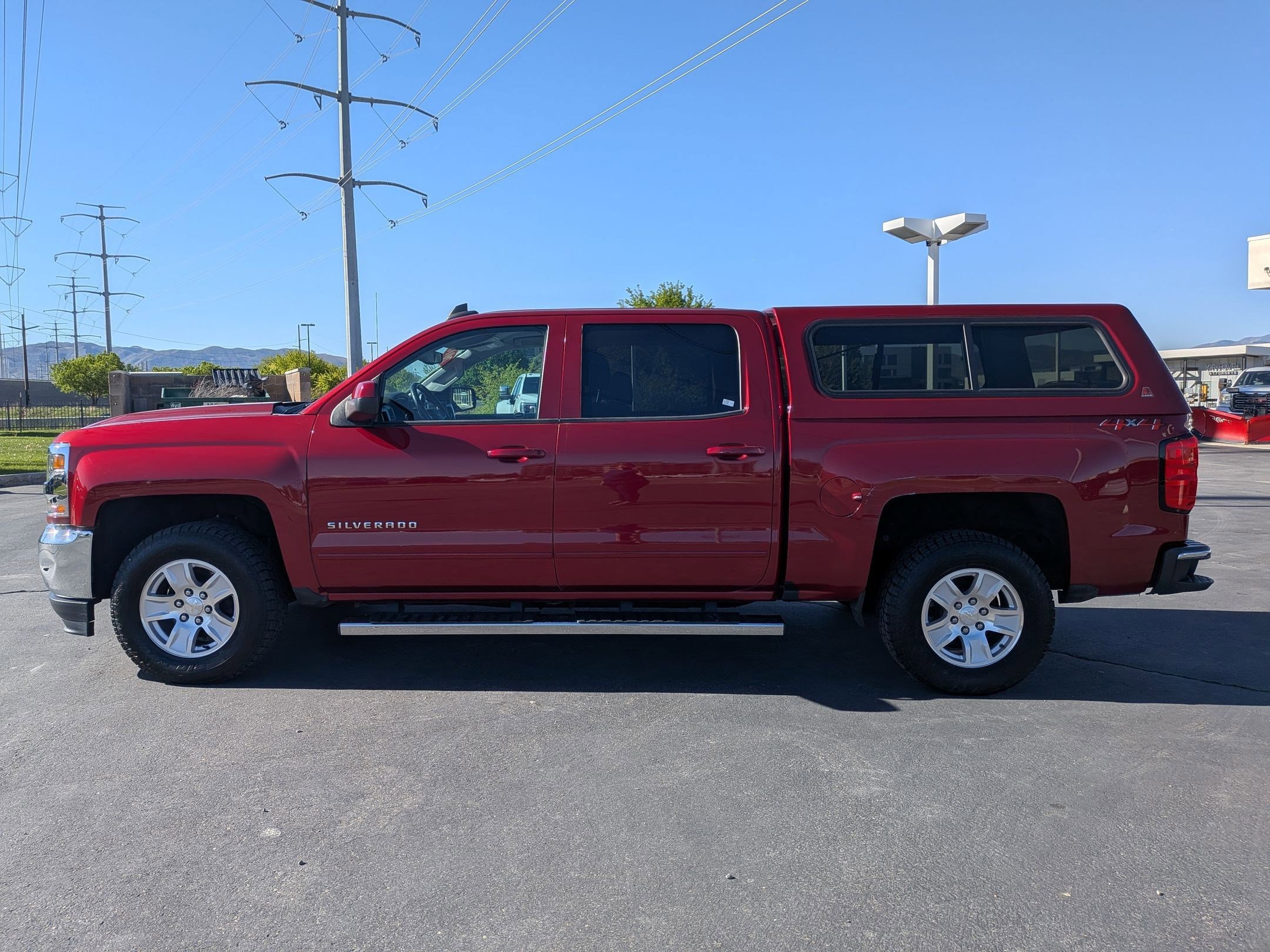 Used 2018 Chevrolet Silverado 1500 LT w/ All Star Edition AWD/4WD image 2